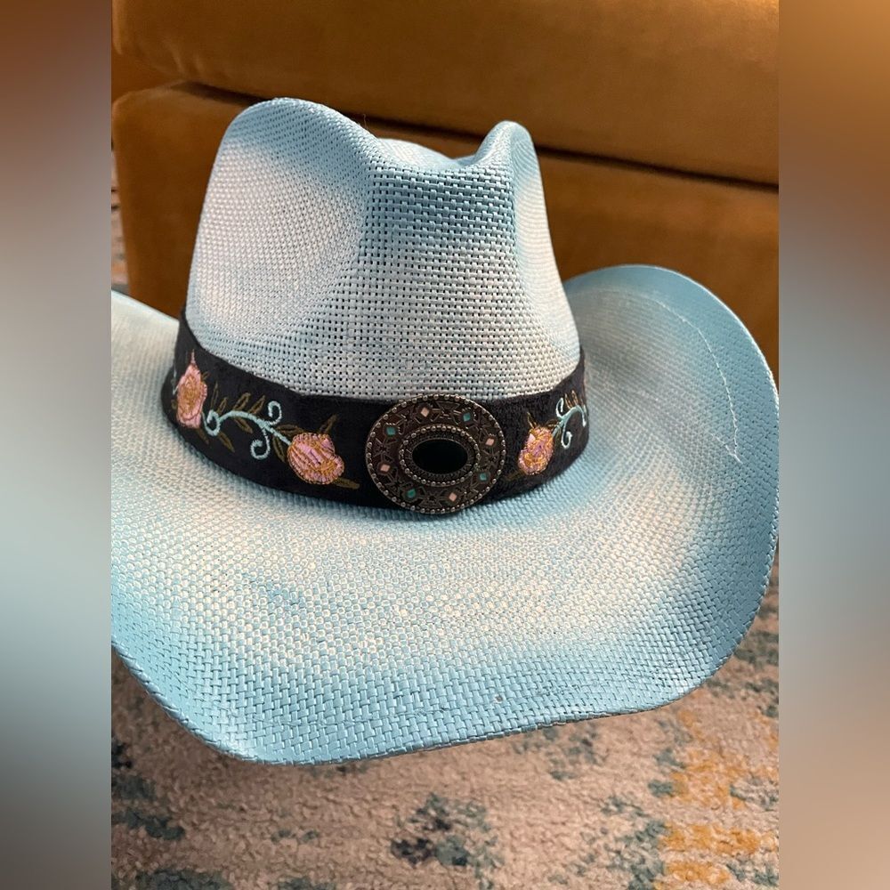 Angela &William Women's Western Straw Hat w/Badge and Floral Trim Blue - Picture 2 of 7